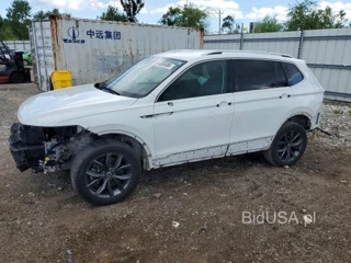 VOLKSWAGEN TIGUAN SE