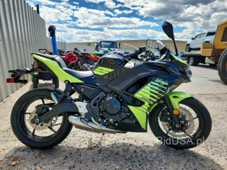 KAWASAKI EX650 P