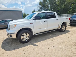 TOYOTA TUNDRA CREWMAX SR5