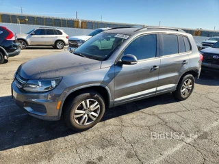 VOLKSWAGEN TIGUAN S