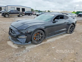 FORD MUSTANG GT