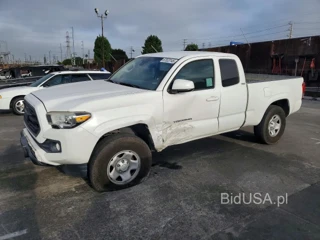 TOYOTA TACOMA SR5