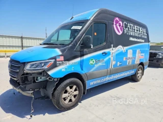 MERCEDES-BENZ SPRINTER 2500