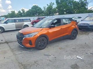NISSAN KICKS SV