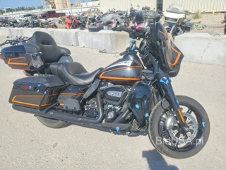 HARLEY-DAVIDSON FLHTK