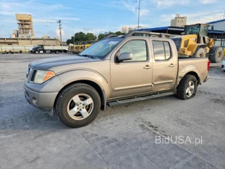 NISSAN FRONTIER SE