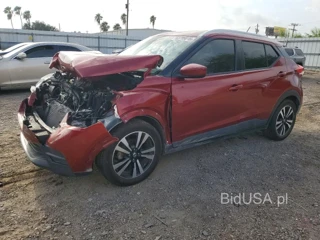 NISSAN KICKS SV
