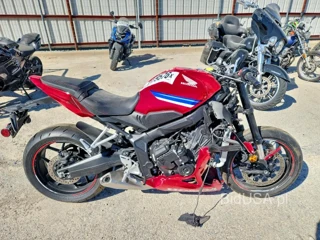 HONDA CBR650 R