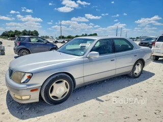 LEXUS LS 400