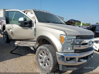 FORD FORD F-250 KING RANCH