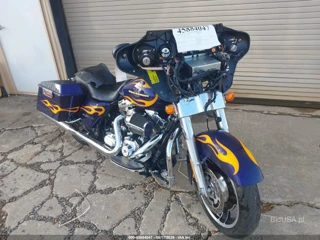 HARLEY-DAVIDSON HARLEY-DAVIDSON FLHX STREET GLIDE