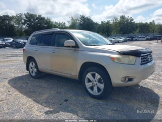 TOYOTA TOYOTA HIGHLANDER LIMITED