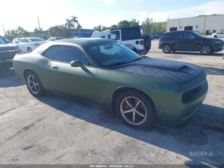 DODGE DODGE CHALLENGER SE