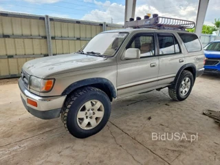 TOYOTA 4RUNNER SR5