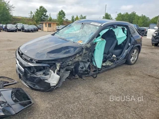 MERCEDES-BENZ GLA 250 4MATIC