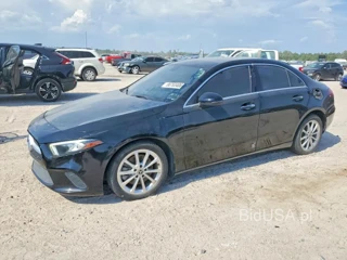 MERCEDES-BENZ A 220