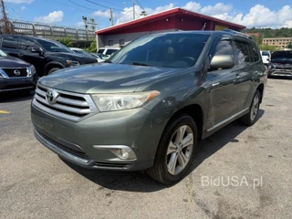 TOYOTA HIGHLANDER LIMITED
