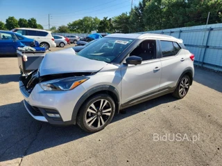 NISSAN KICKS SR