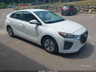 HYUNDAI HYUNDAI IONIQ HYBRID BLUE