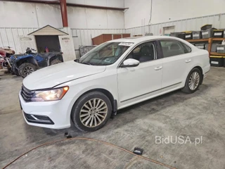 VOLKSWAGEN PASSAT SE