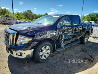 NISSAN TITAN SV