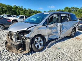 TOYOTA SIENNA LE