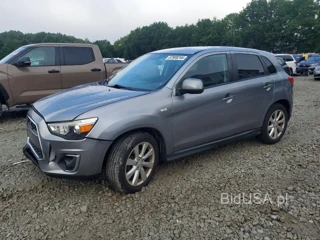 MITSUBISHI OUTLANDER SPORT ES