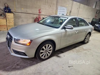 AUDI A4 PREMIUM