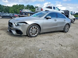 MERCEDES-BENZ A 220 4MATIC