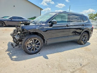 VOLKSWAGEN TIGUAN SE