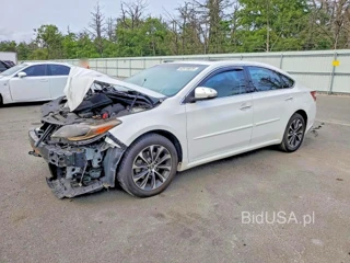 TOYOTA AVALON XLE PLUS