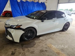 TOYOTA CAMRY XSE