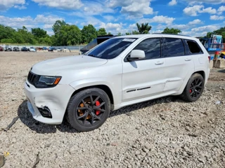 JEEP GRAND CHEROKEE SRT-8
