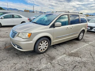 CHRYSLER TOWN & COUNTRY TOURING