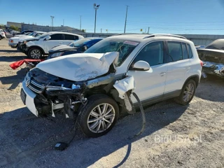 VOLKSWAGEN TIGUAN S