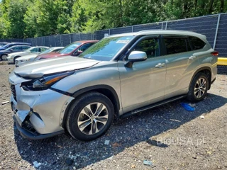 TOYOTA HIGHLANDER XLE