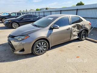 TOYOTA COROLLA LE