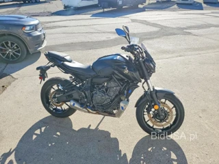 YAMAHA MT07