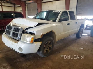 DODGE DAKOTA QUAD SLT