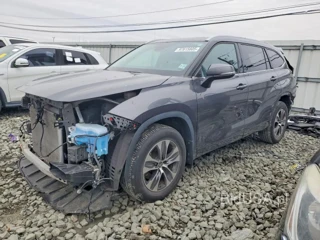 TOYOTA HIGHLANDER XLE