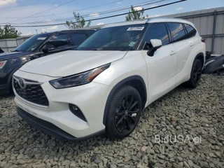 TOYOTA HIGHLANDER XLE