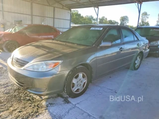 TOYOTA CAMRY LE V6