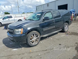 CHEVROLET SUBURBAN C1500 LT