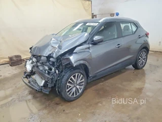 NISSAN KICKS SV