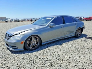 MERCEDES-BENZ S 550