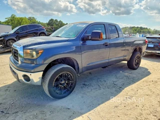 TOYOTA TUNDRA SR5