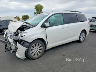 TOYOTA SIENNA LIMITED 7-PASSENGER