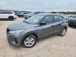 NISSAN KICKS S