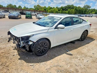 NISSAN ALTIMA SV
