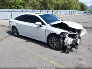TOYOTA TOYOTA AVALON XLE